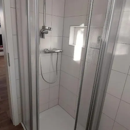 Stilvolle In Elbnaehe Mit Balkon, Parkplatz Drezda