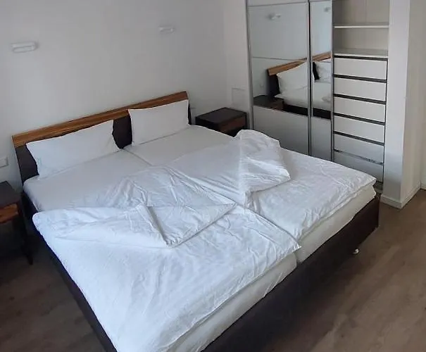 Stilvolle In Elbnaehe Mit Balkon, Parkplatz Apartman Drezda